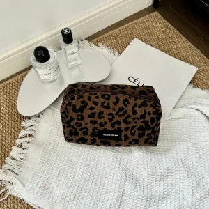 Small Print Leopard Makeup Bag Large Capacity Cosmetic Pouch Lipstick Holder Organizer for Women Travel Portable Beauty Case
